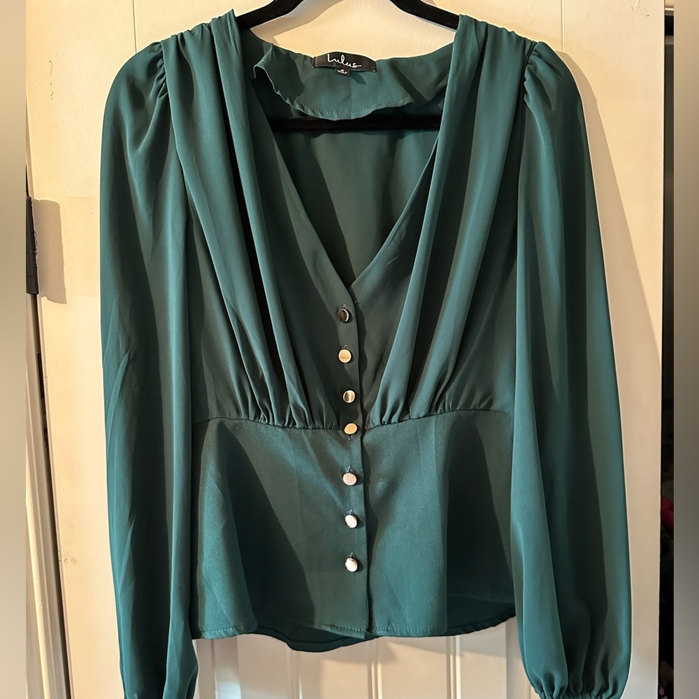Lulu's Button-Up Blouse - Picture 5 of 8
